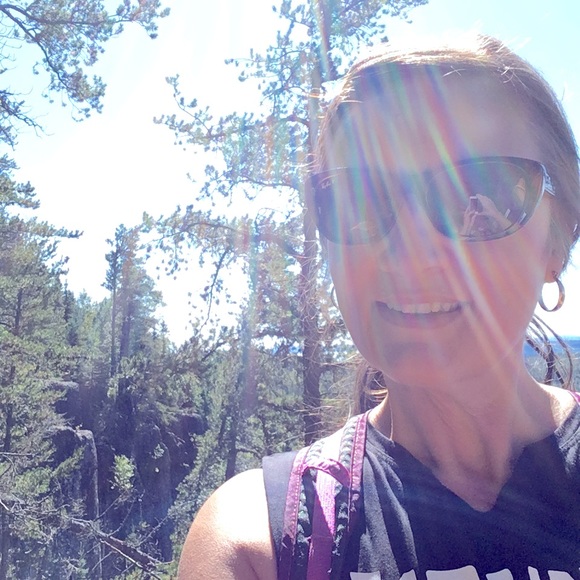 Meet your Posher, Robyn - Picture 1 of 1